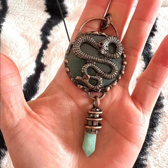 Creative Life Force Adventurine Snake Necklace - Picture 2 of 5